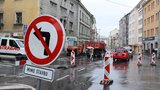 Řidiči, pozor! Dopravní tepna na Žižkově je zavřená, Koněvovou kvůli rekonstrukci neprojedete