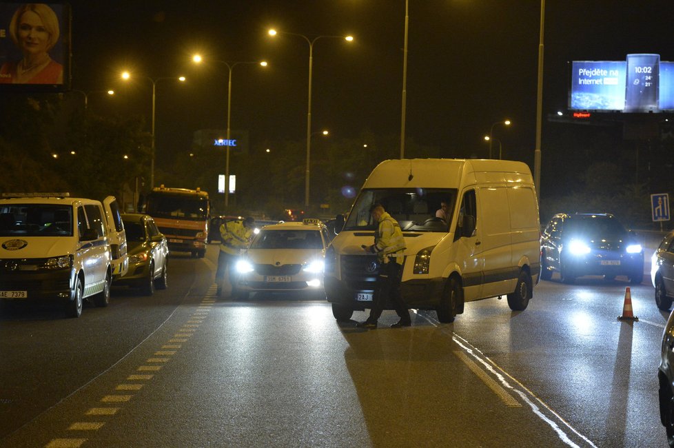 Policie bude o víkendu kontrolovat české silnice a dodržování dopravních předpisů.