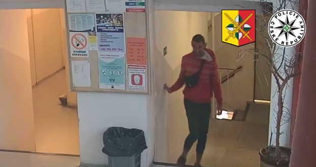 A man stole from a hostel in Prague 6. (November 13, 2022)