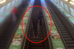 Muž v metru Křižíkova napadl jiného. (10. října 2021)