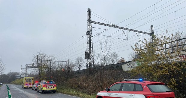 Ženu v Kyjích srazil vlak. (28. listopadu 2023)