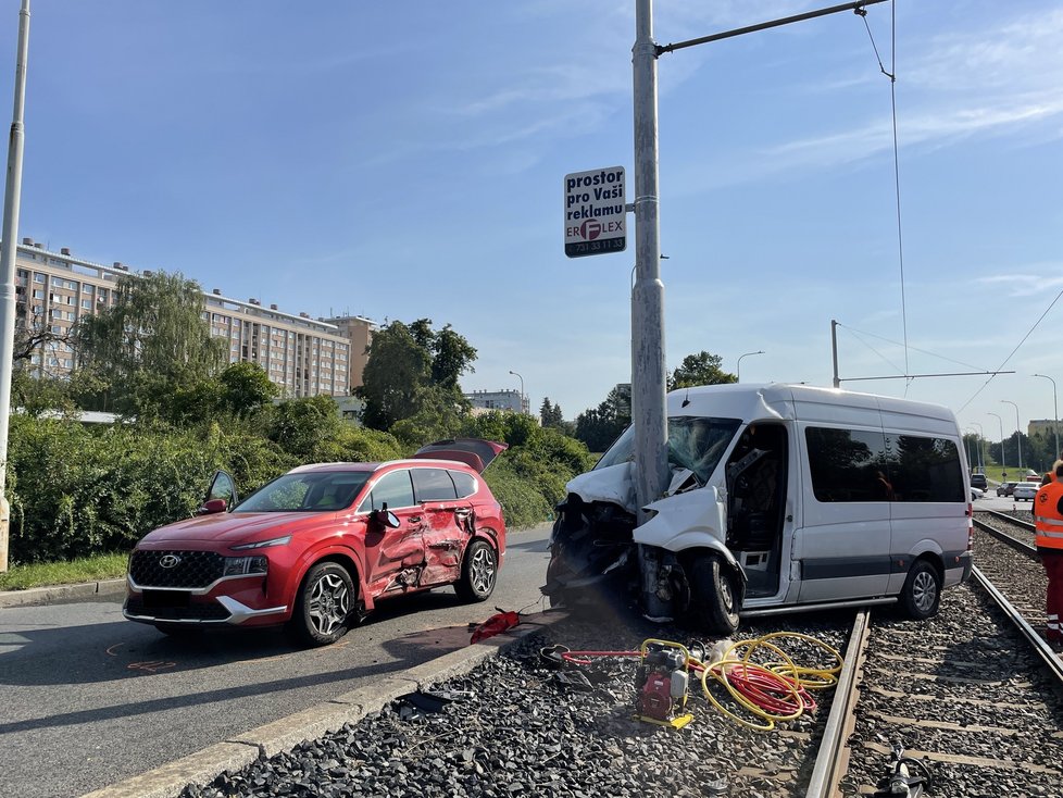 Nehoda na Střelničné v Praze. (20. července 2022)