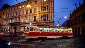 Vánoční provoz pražské MHD: Tramvaje, autobusy i metro pojedou podle upravených řádů