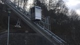 Utajená pražská lanovka už není lanovkou: Po rekonstrukci ji nahradil šikmý výtah