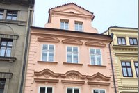 Zvoneček na domě v Praze ohlašoval smrt. Zvonil sám od sebe