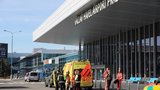 Poplach na pražském letišti! U cizince vzplála pyrotechnika, zasahují policisté