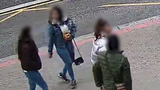 Brutální přepadení školačky v Řepích: Dívky jí zvrátily hlavu a obraly ji o telefon! Policie je dopadla