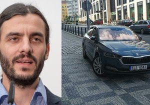 Auto pražského magistrátu, které měl k dispozici Adam Scheinherr, zaparkoval jeho řidič na chodníku.