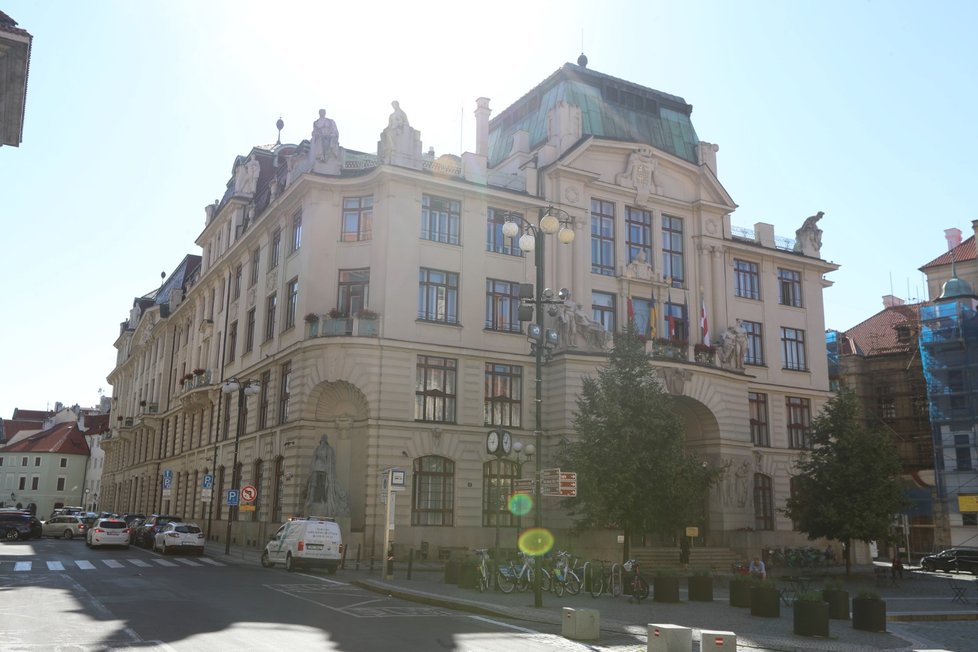Budova pražského magistrátu (15. června 2022)