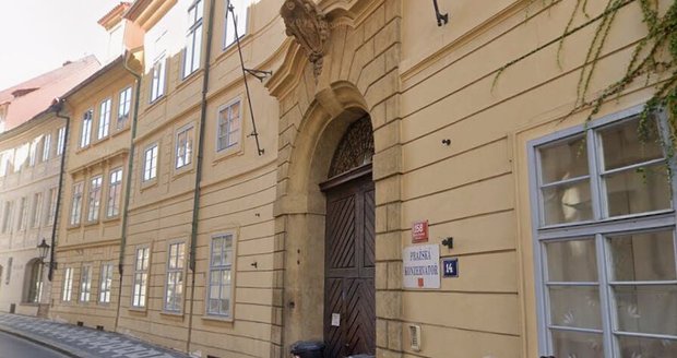 Pálffyho palác na Malé Straně, v němž sídlí Pražská konzervatoř Pálffyho palác na Malé Straně, v němž sídlí Pražská konzervatoř