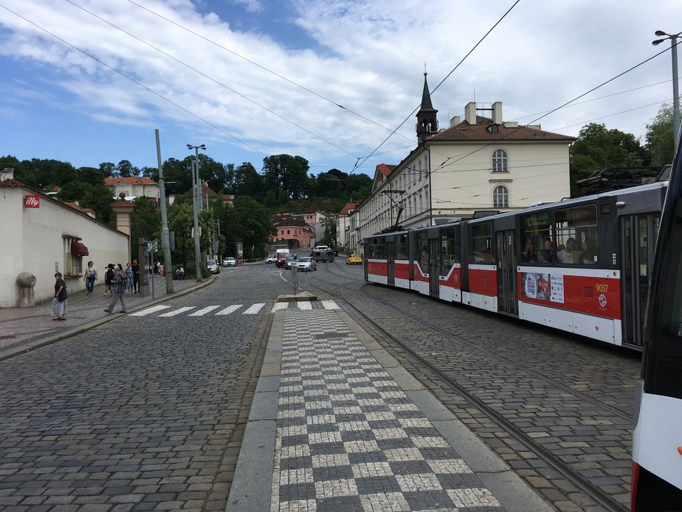 Mezi Klárovem a Chotkovými sady nepojedou tramvaje.