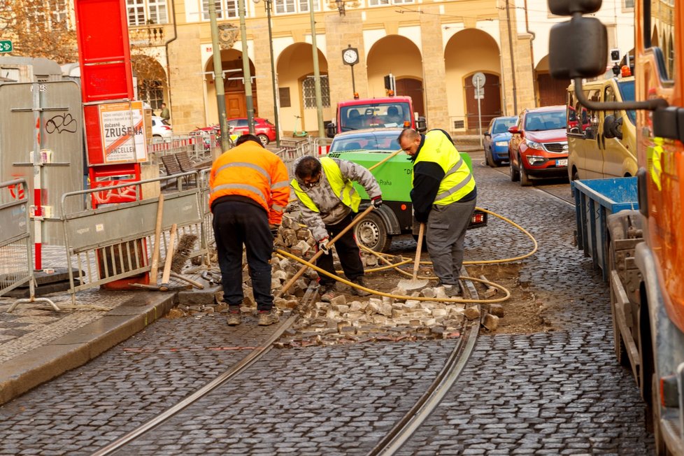 Práce na Malé Straně. (30. ledna 2023)