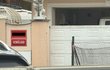 Policejní razie u Karlose Vémoly doma. Policejní razie u Karlose Vémoly doma.