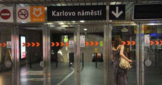 Prahu čekají další uzavírky v metru. Dotknou se řady stanic