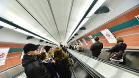 Sláva v pražském metru: Otevření nově prodloužené linky A
