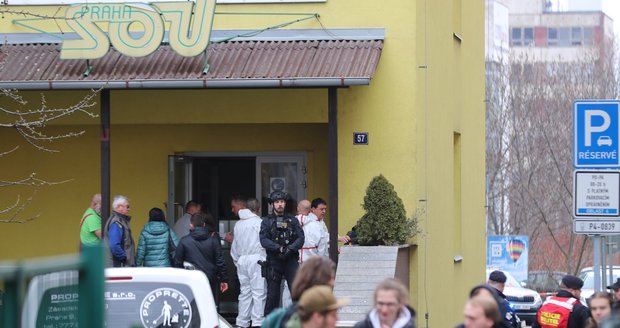 Útok mačetou na pražské škole. (31. března 2022)