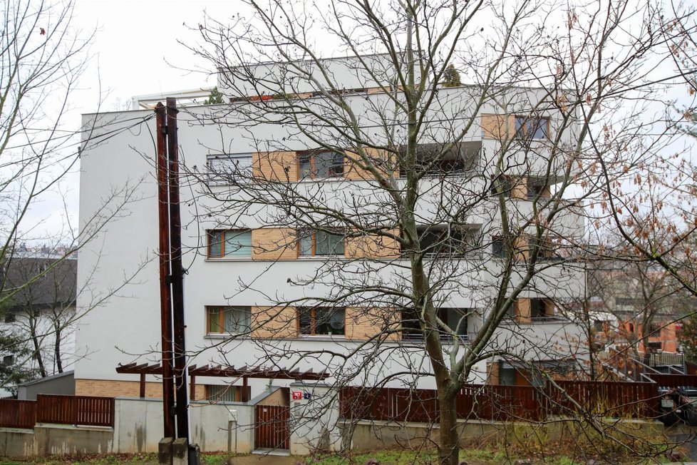 Další společnosti  J.T. Martin policisté zablokovali byt za 11,5 milionu korun v Bráníku.