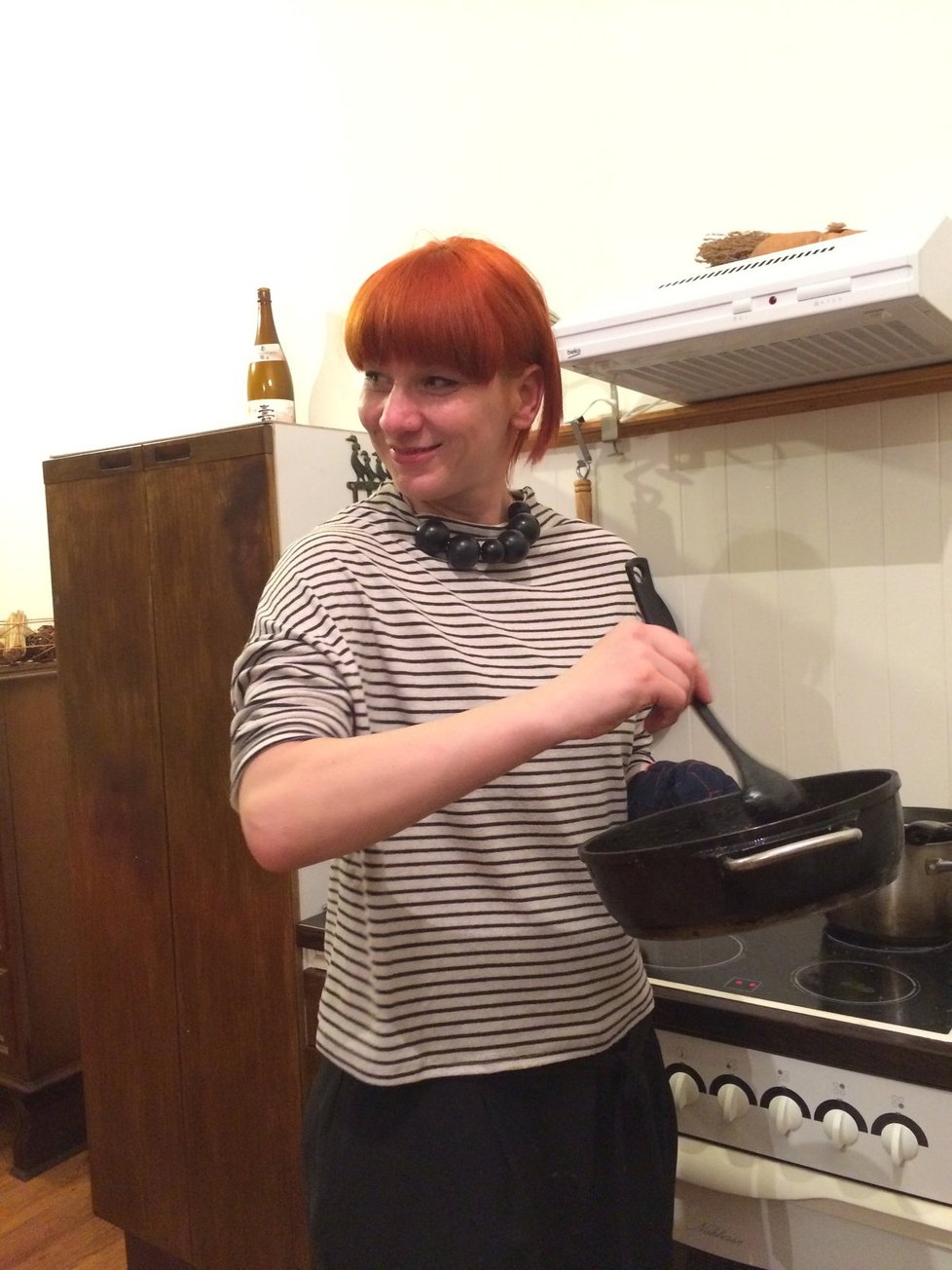 Hostitelka Lucie ráda cestuje a ochutnává zahraniční kuchyni, kterou pak vaří.