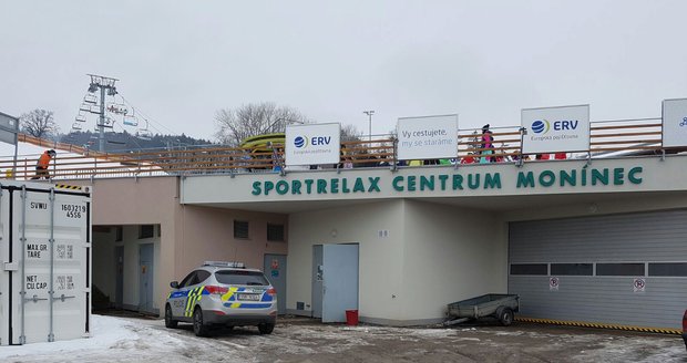 V Monínci spadlo dítě z lanovky. Skončilo s těžkými zraněními v nemocnici.