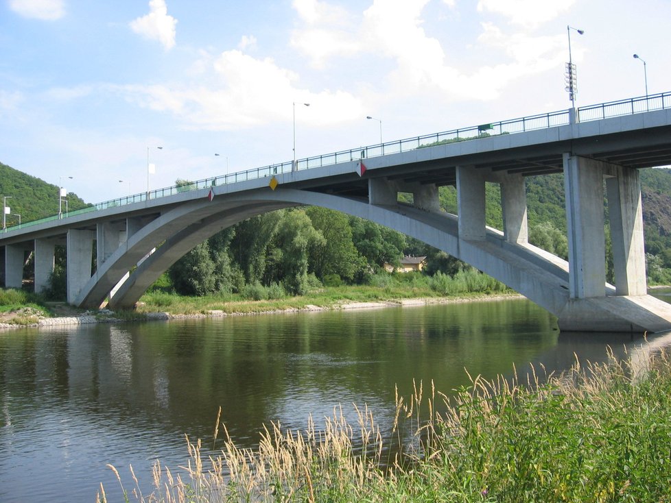 Za éry Ludvíka Černého vznikl most Závodu míru na Zbraslavi.