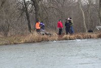 V rybníku v Bojanovicích našli mrtvého muže: Patrně jde o ztraceného seniora