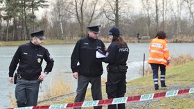 Tragický nález v Liberci: Cyklista v rybníku objevil mrtvého muže. Měl na sobě stopy násilí!