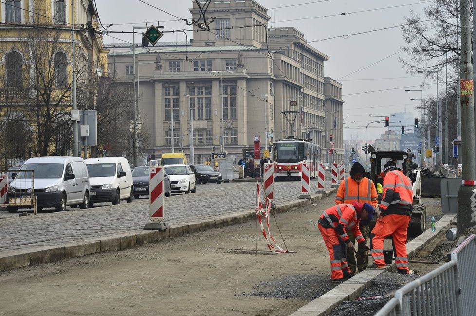 Nábřeží kapitána Jaroše v pražských Holešovicích.