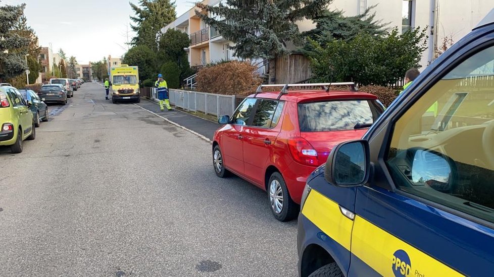 V garáži na Hájích unikl plyn a začalo hořet.