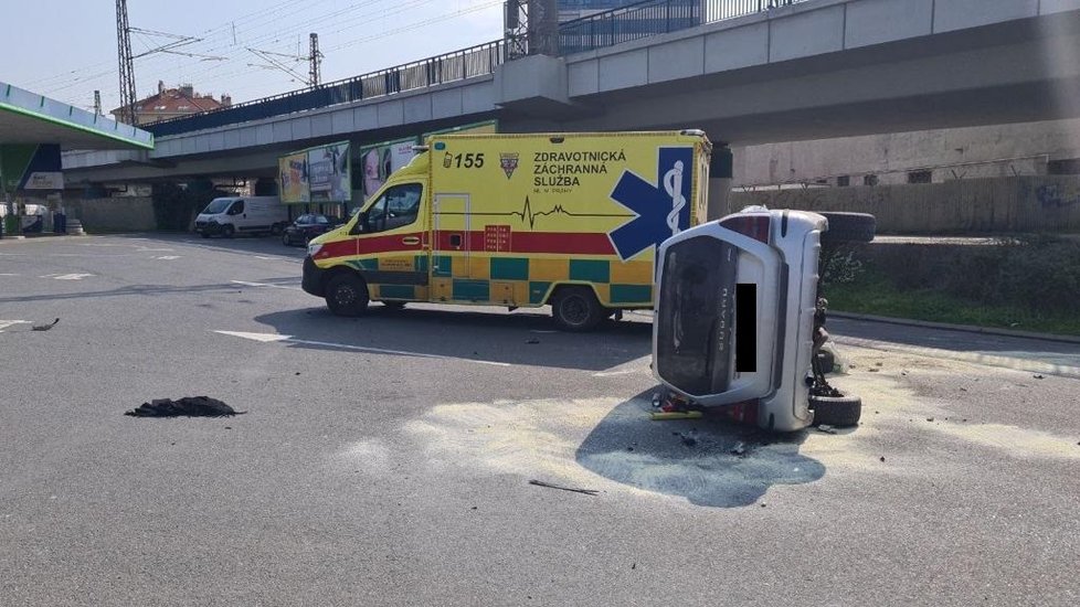 Dopravní nehoda v Argentinské ulici. (21. dubna 2021)