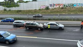 Tři nehody šesti aut na D1. (30. července 2023)