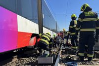 Tramvaj ve Stodůlkách srazila chodce: S úrazem hlavy skončil v nemocnici