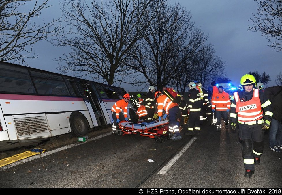 Mezi největší hromadná neštěstí, při kterých byl v poslední době aktivován traumaplán, patří i nehoda autobusu u Horoměřic.