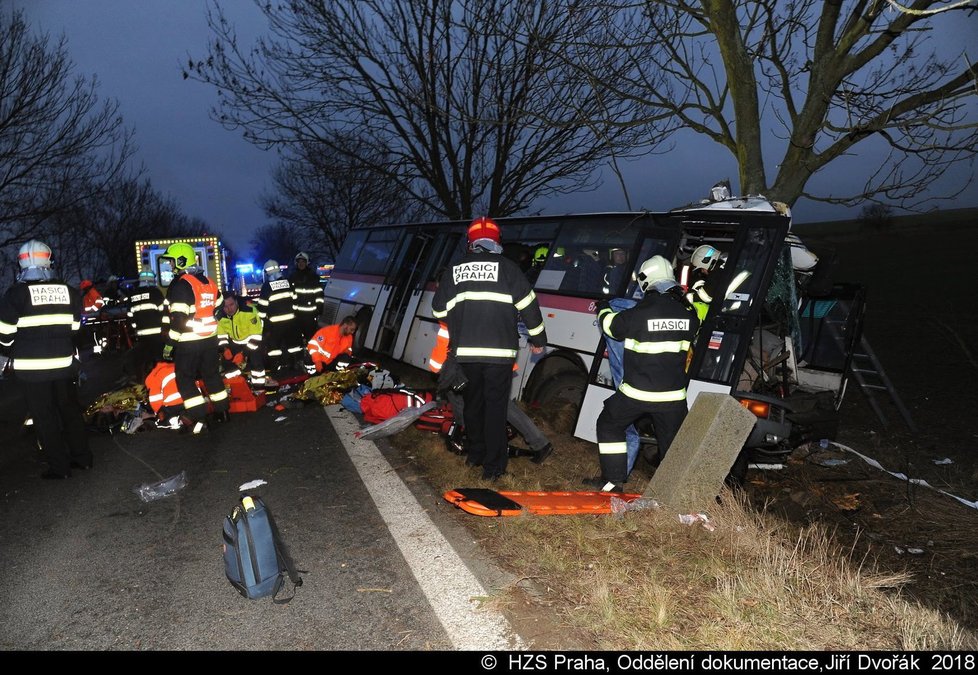 Mezi největší hromadná neštěstí, při kterých byl v poslední době aktivován traumaplán, patří i nehoda autobusu u Horoměřic.