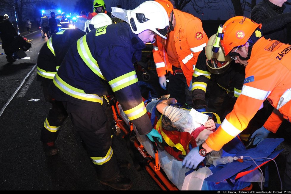 Mezi největší hromadná neštěstí, při kterých byl v poslední době aktivován traumaplán, patří i nehoda autobusu u Horoměřic.