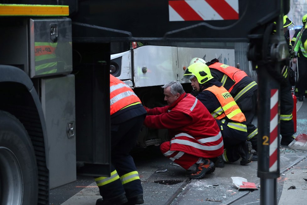 U I. P. Pavlova se srazily dvě tramvaje.