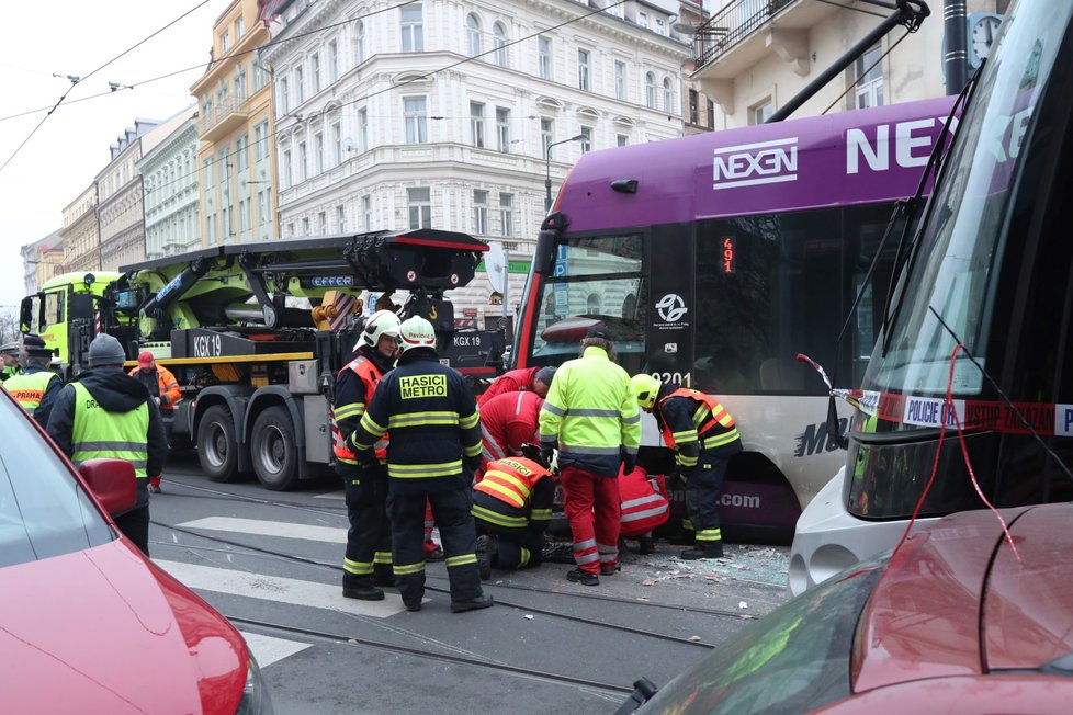 U I. P. Pavlova se srazily dvě tramvaje.