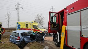Dopravní nehoda v ulici K Zadní Kopanině. (15. února 2023)