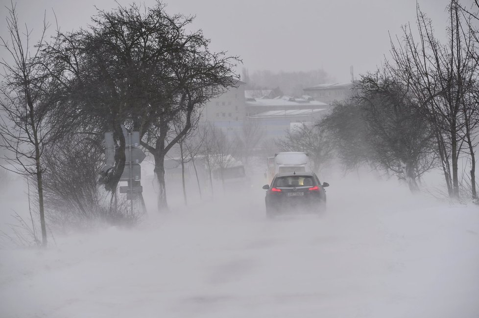 Čechy a Moravu čeká v pátek velmi silný vítr, varují meteorologové.