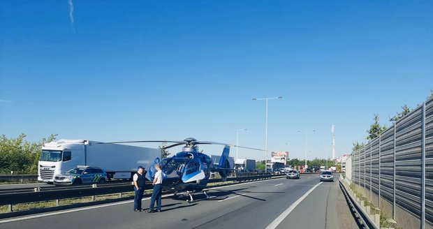 Dopravní nehoda na Štěrboholské spojce. (8. srpna 2022)