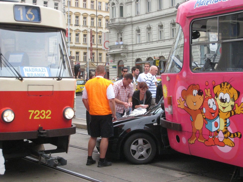 Tramvaj se srazila na I.P.Pavlova s autem