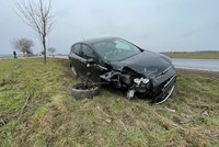 Dvě auta se srazila u Unhoště: Řidič (35) octavie nadýchal 1,9 promile!