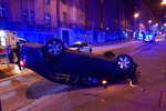 Těžká nehoda ve Veletržní ulici.