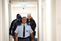 Korupční kauza v Motole: Obviněného exředitele Ludvíka střídá lékařka Valentová-Bartáková, ministr ji pověřil