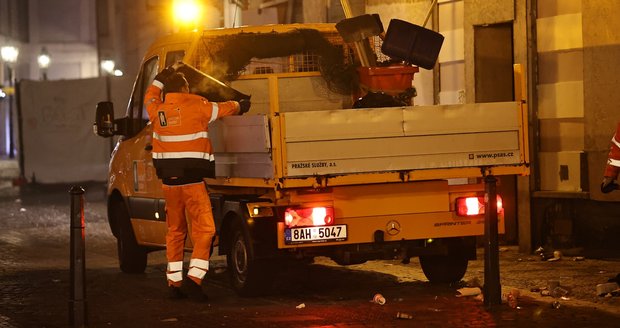 Nepořádek po silvestru v centru Prahy, 1. ledna 2025.