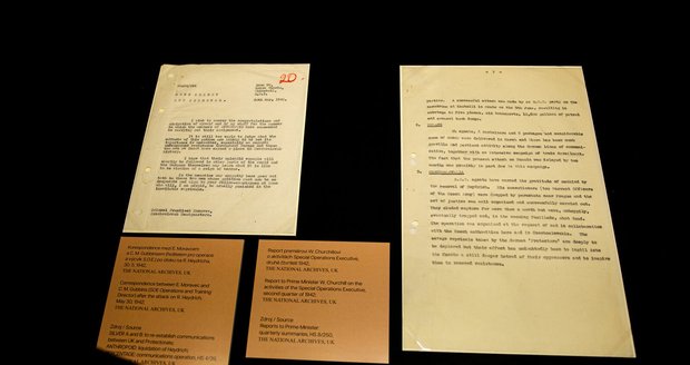 Do Národního muzea dorazily dva unikátní dokumenty z Velké Británie související s atentátem na Reinharda Heydricha.