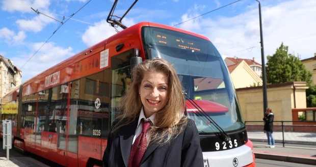 Nikol Pravdová získala krásné třetí místo na mistrovství Evropy řidičů tramvají v kategorii pro ženy.