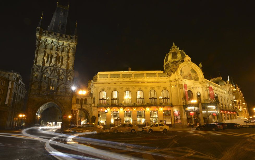 Obecní dům je rovněž jednou z dominant Prahy. Reprezentuje její secesní památkovou tvář.