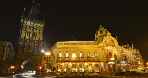 Obecním domem se rozezněly tóny symfonické básně Bedřicha Smetany Má vlast, začal tak mezinárodní hudební festival pražské jaro