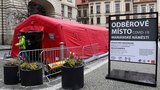 Praha otevřela nové odběrové místo: Na Mariánském náměstí lze podstoupit PCR test ze slin