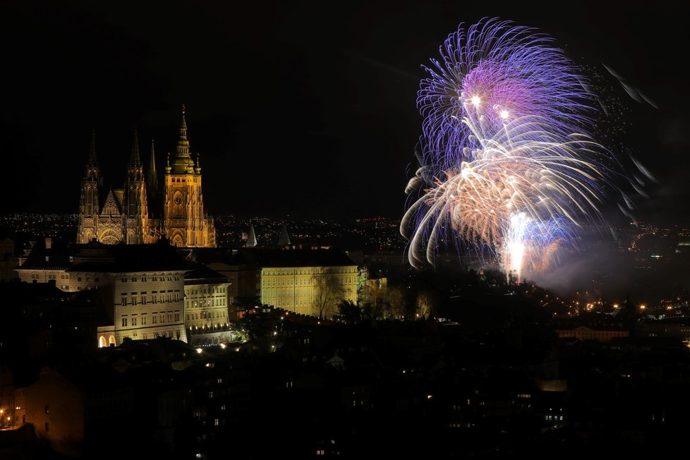 Novoroční ohňostroj v Praze (1. 1. 2019)